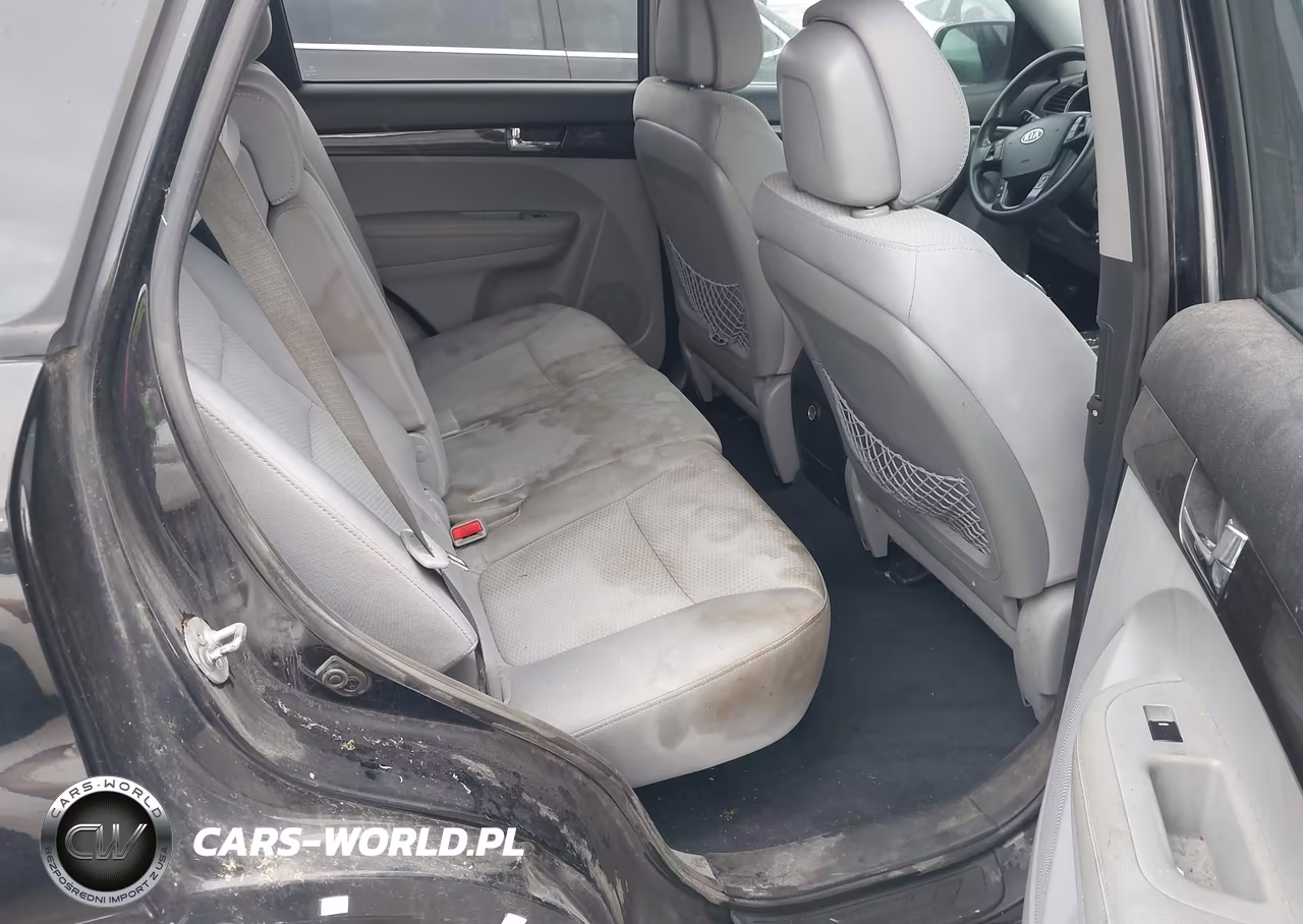 2011 Kia Sorento Lx VIN:5XYKT3A15BG105347 - 8