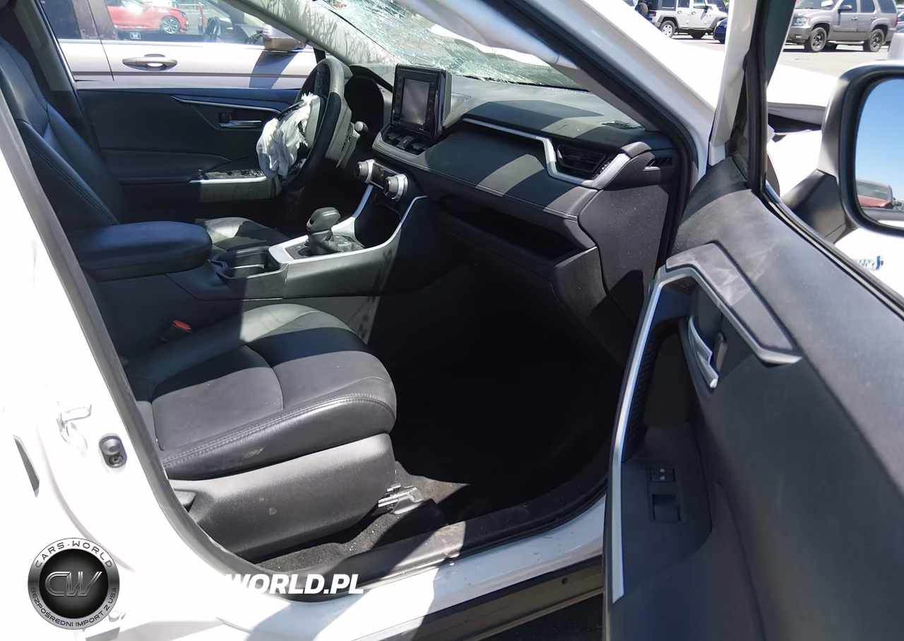 2021 Toyota Rav4 Hybrid Xle VIN:4T3RWRFV7MU039442 - 5