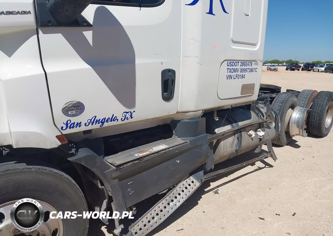 2020 Freightliner New Cascadia 116 VIN:3AKJHPDV9LSLF0184 - 11
