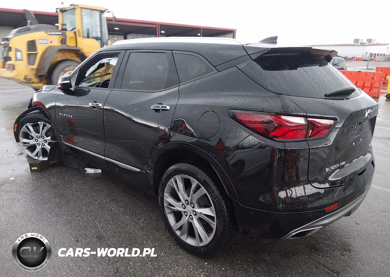 2019 Chevrolet Blazer Premier VIN:3GNKBKRS8KS688660 - 3