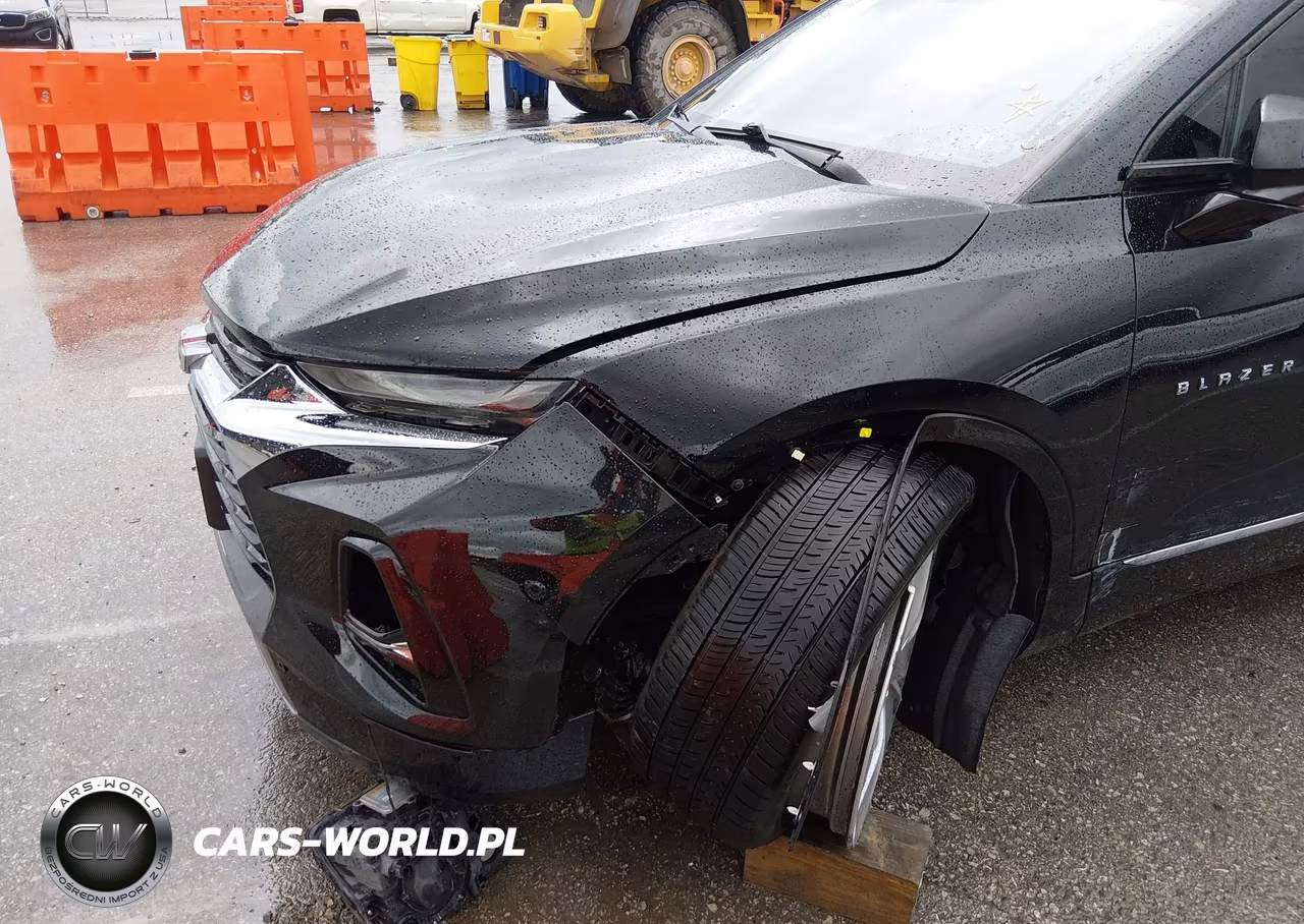 2019 Chevrolet Blazer Premier VIN:3GNKBKRS8KS688660 - 6