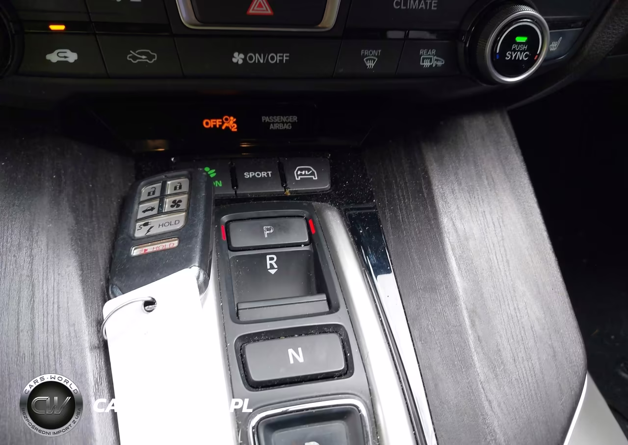 2018 Honda Clarity Plug-In Hybrid VIN:JHMZC5F16JC006055 - 11