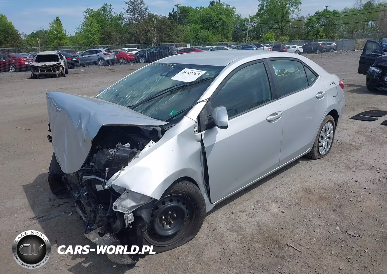 2018 Toyota Corolla Le VIN:2T1BURHEXJC062885 - 2