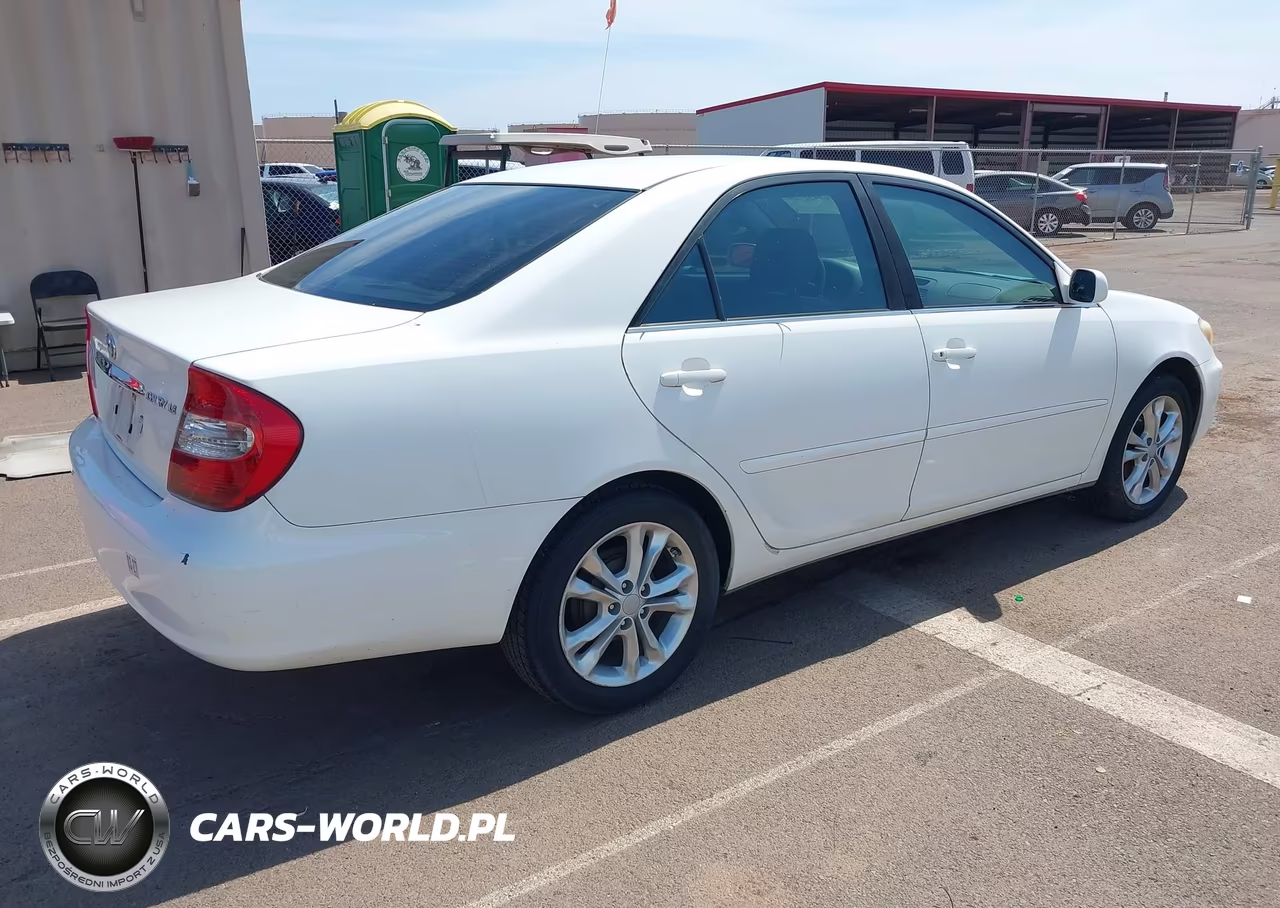 2002 Toyota Camry Le-Se-Xle VIN:JTDBE32K320117407 - 4