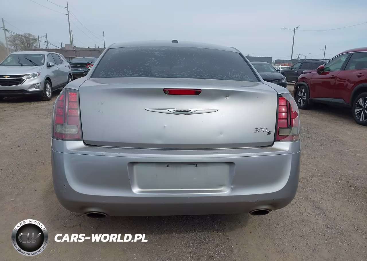 2014 Chrysler 300 S VIN:2C3CCABG4EH264642 - 16