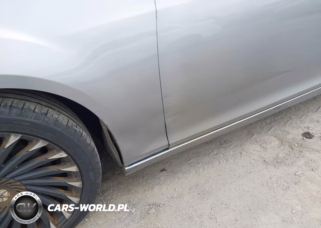 2014 Chrysler 300 S VIN:2C3CCABG4EH264642 - 17