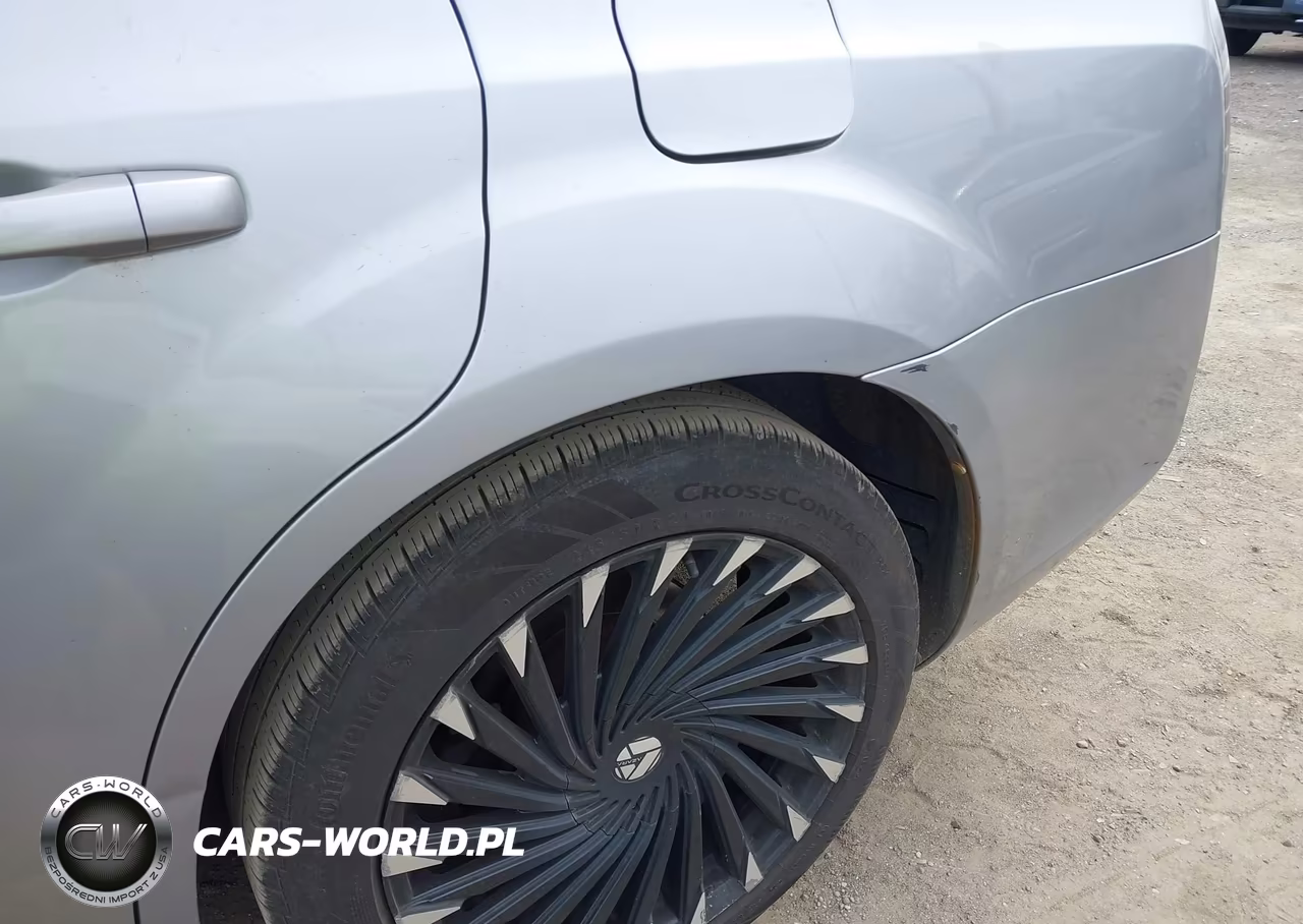 2014 Chrysler 300 S VIN:2C3CCABG4EH264642 - 18