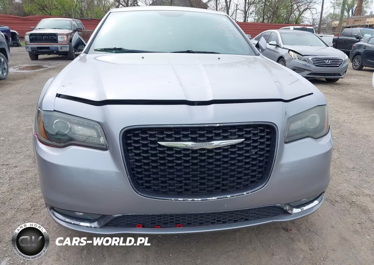 2014 Chrysler 300 S VIN:2C3CCABG4EH264642 - 6