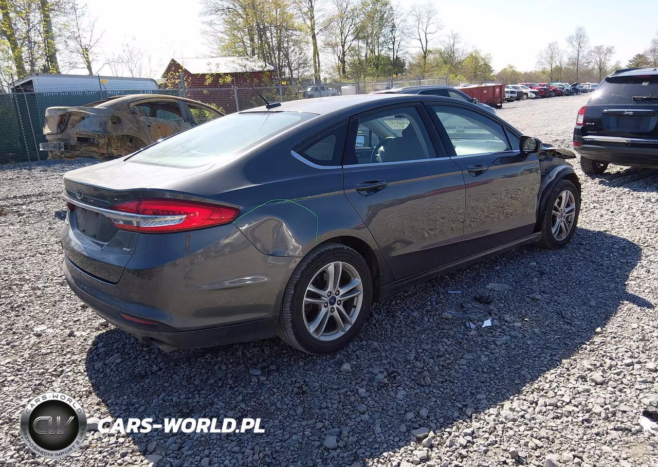 2018 Ford Fusion Se VIN:3FA6P0H71JR104124 - 4