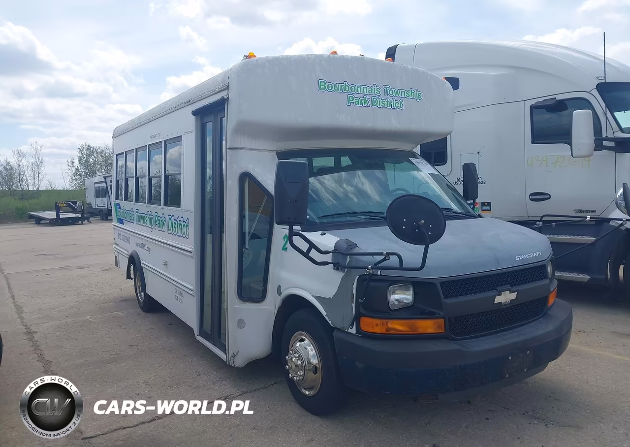 2010 Chevrolet Express Cutaway Work Van