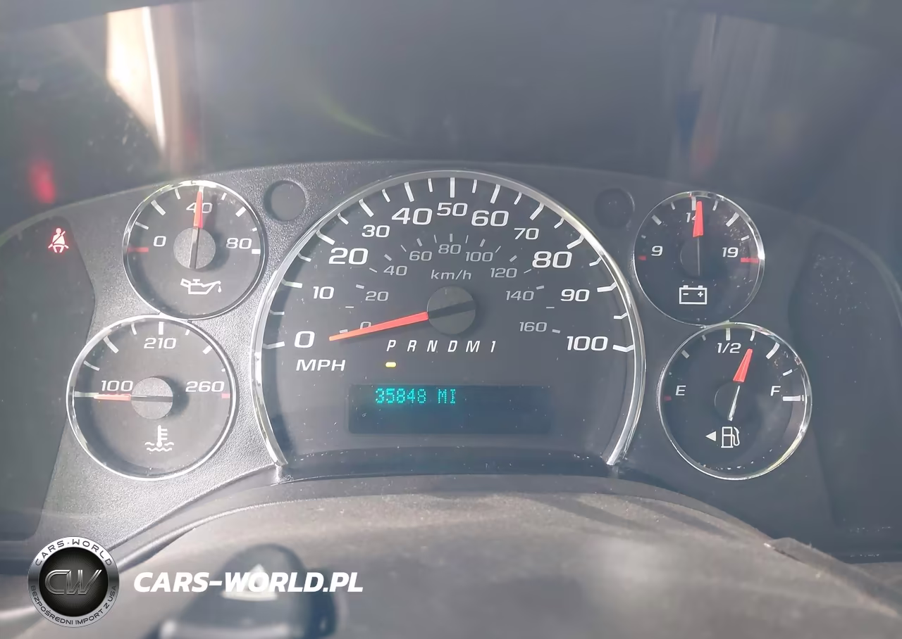 2010 Chevrolet Express Cutaway Work Van VIN:1GB6G3AG9A1102996 - 5