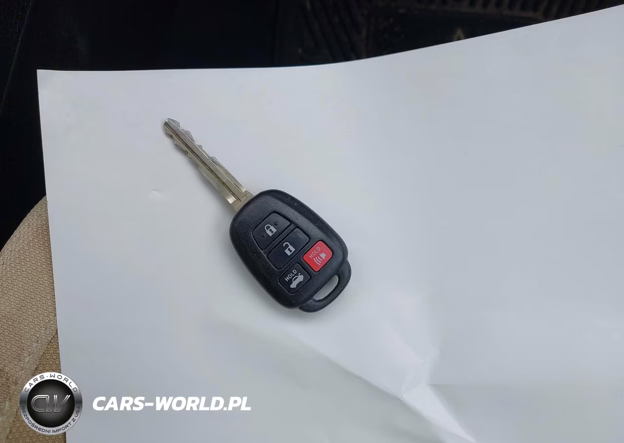 2017 Toyota Corolla Le VIN:5YFBURHE7HP587560 - 11