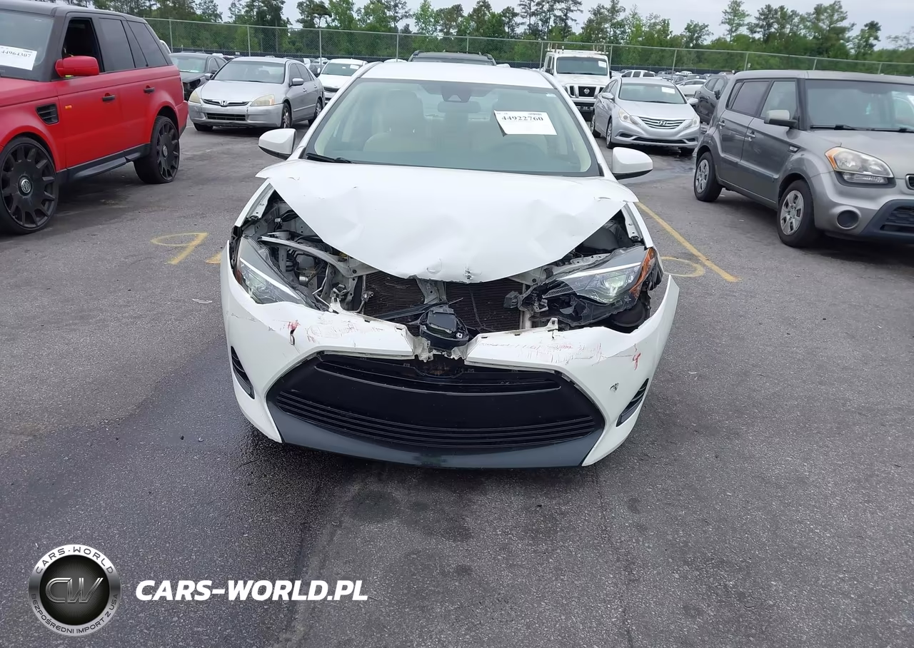 2017 Toyota Corolla Le VIN:5YFBURHE7HP587560 - 6