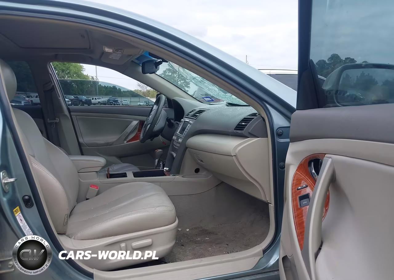 2011 Toyota Camry Hybrid VIN:4T1BB3EK4BU129042 - 5