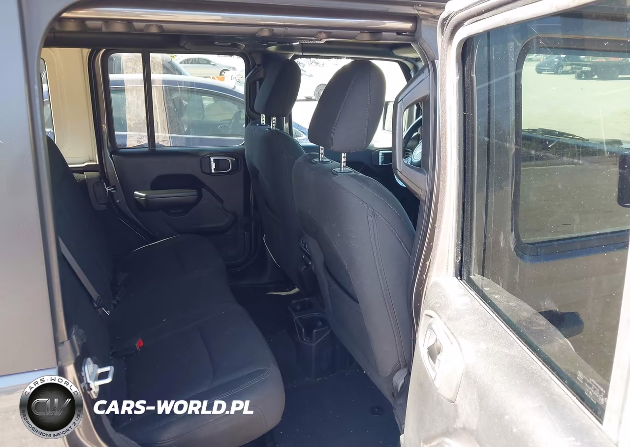 2018 Jeep Wrangler Unlimited Sport S 4X4 VIN:1C4HJXDG8JW299350 - 8