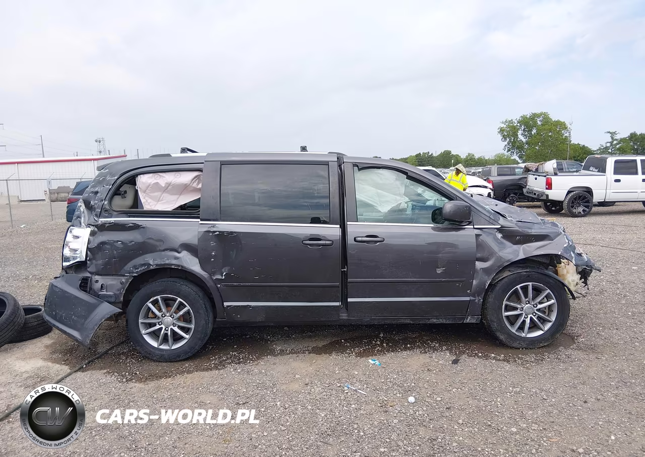 2015 Dodge Grand Caravan Sxt Plus VIN:2C4RDGCG9FR671808 - 13