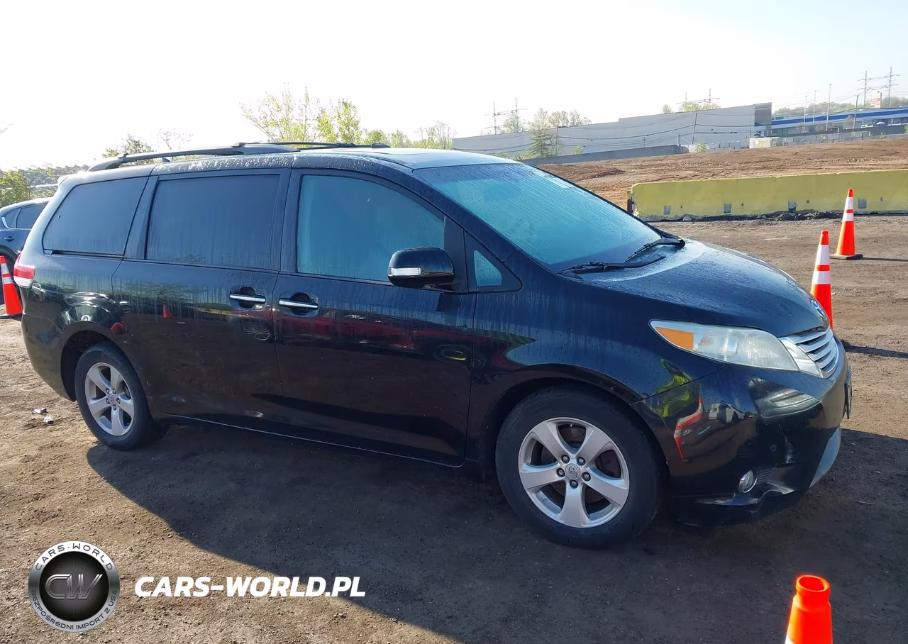 2013 Toyota Sienna Limited 7 Passenger VIN:5TDDK3DC1DS054251 - 13