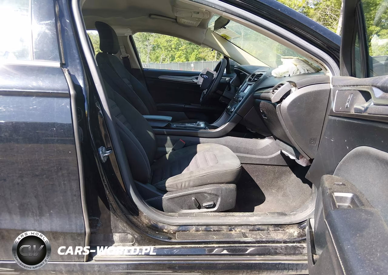 2017 Ford Fusion Se VIN:3FA6P0H71HR150420 - 5
