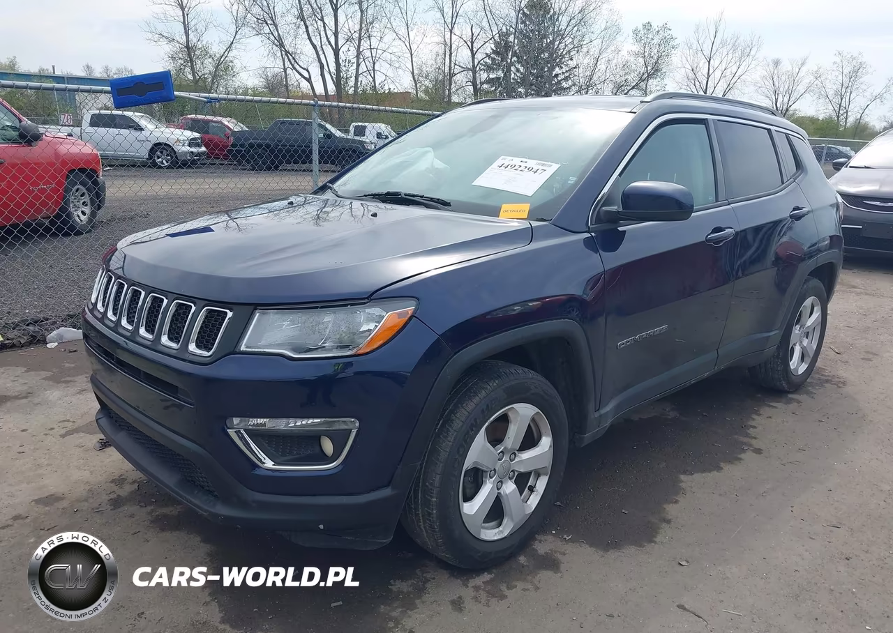 2018 Jeep Compass Latitude 4X4 VIN:3C4NJDBB7JT176587 - 2