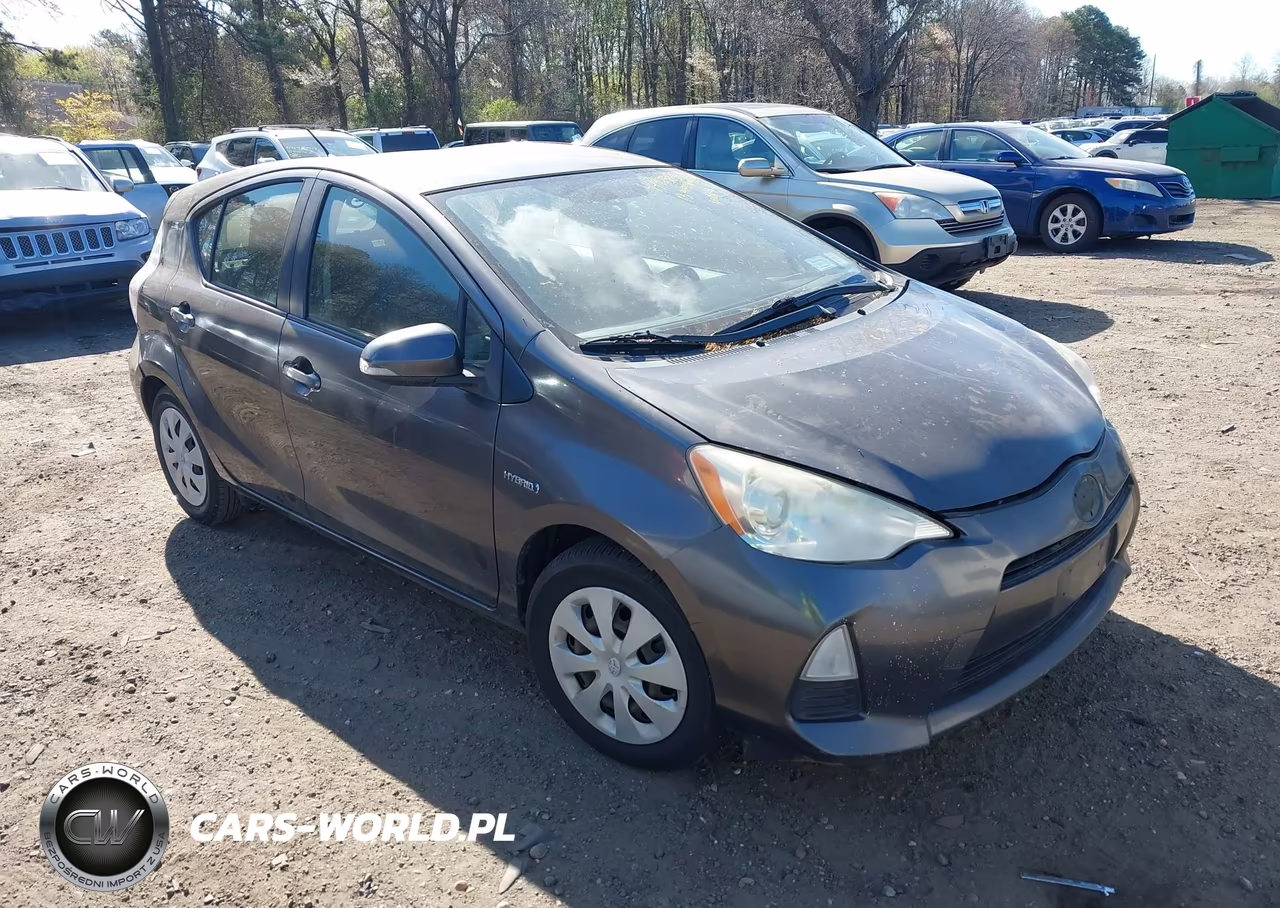 2013 Toyota Prius C Two