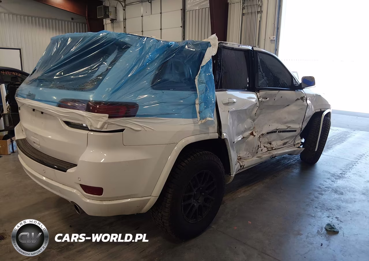 2018 Jeep Grand Cherokee Laredo VIN:1C4RJFAG8JC156791 - 4