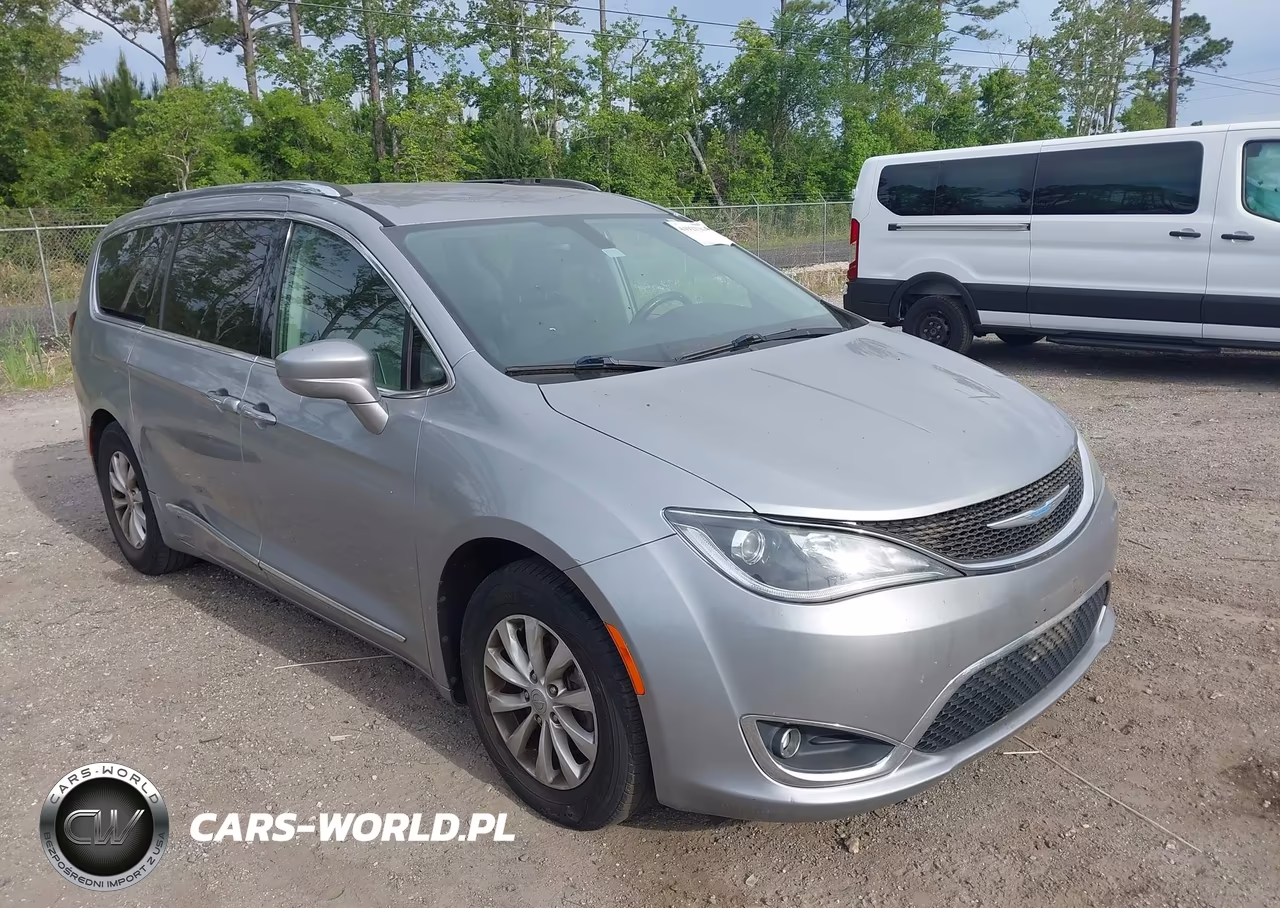 2018 Chrysler Pacifica Touring L