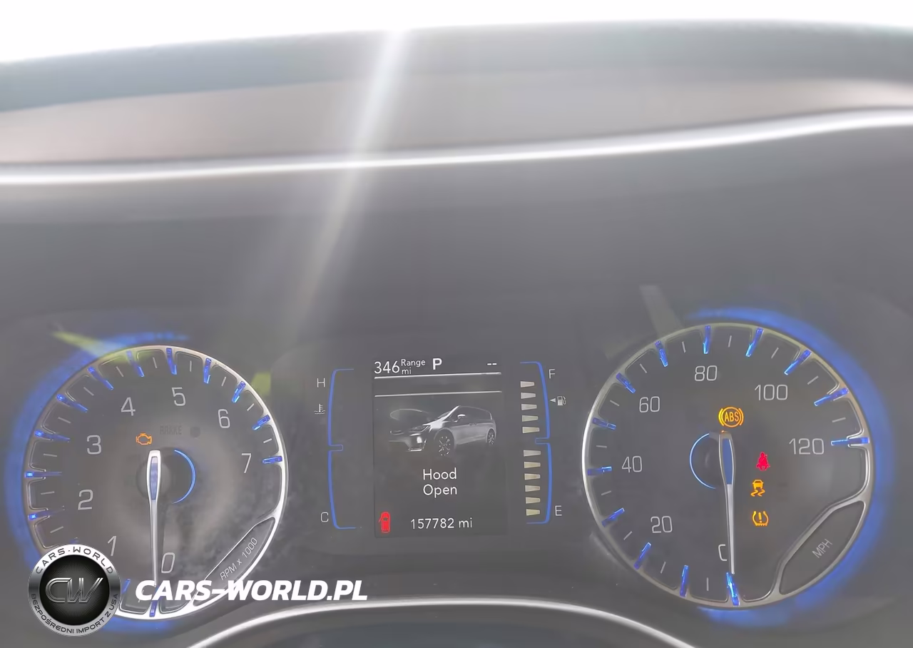 2018 Chrysler Pacifica Touring L VIN:2C4RC1BG2JR217734 - 7