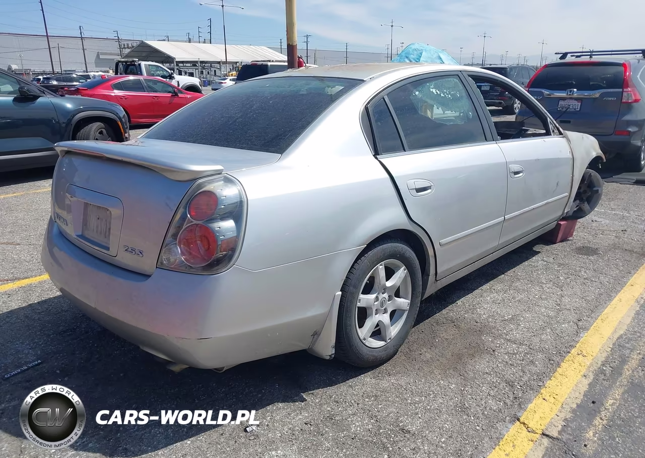 2005 Nissan Altima 2.5 S VIN:1N4AL11D95C275140 - 4