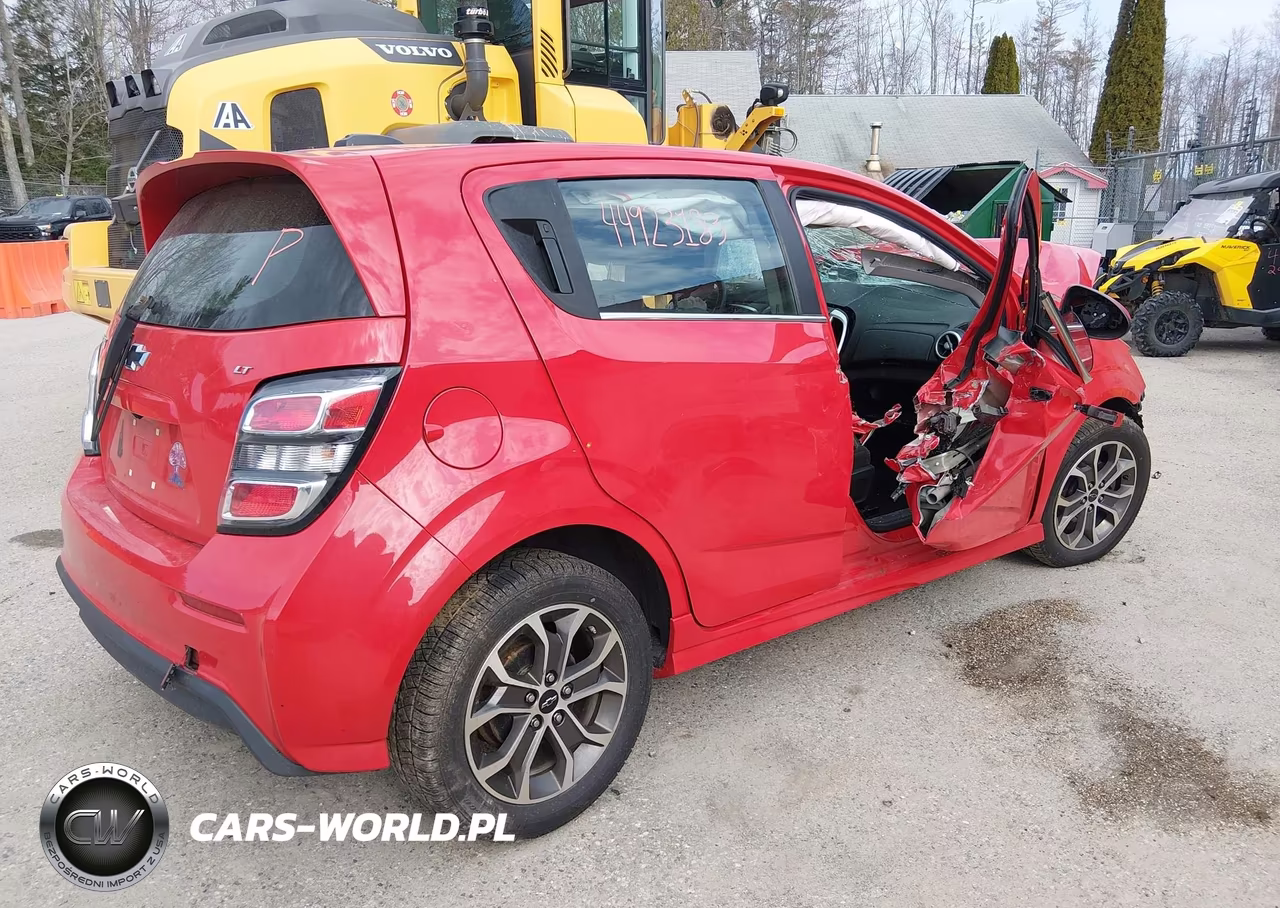 2018 Chevrolet Sonic Lt Auto VIN:1G1JD6SH8J4125135 - 4