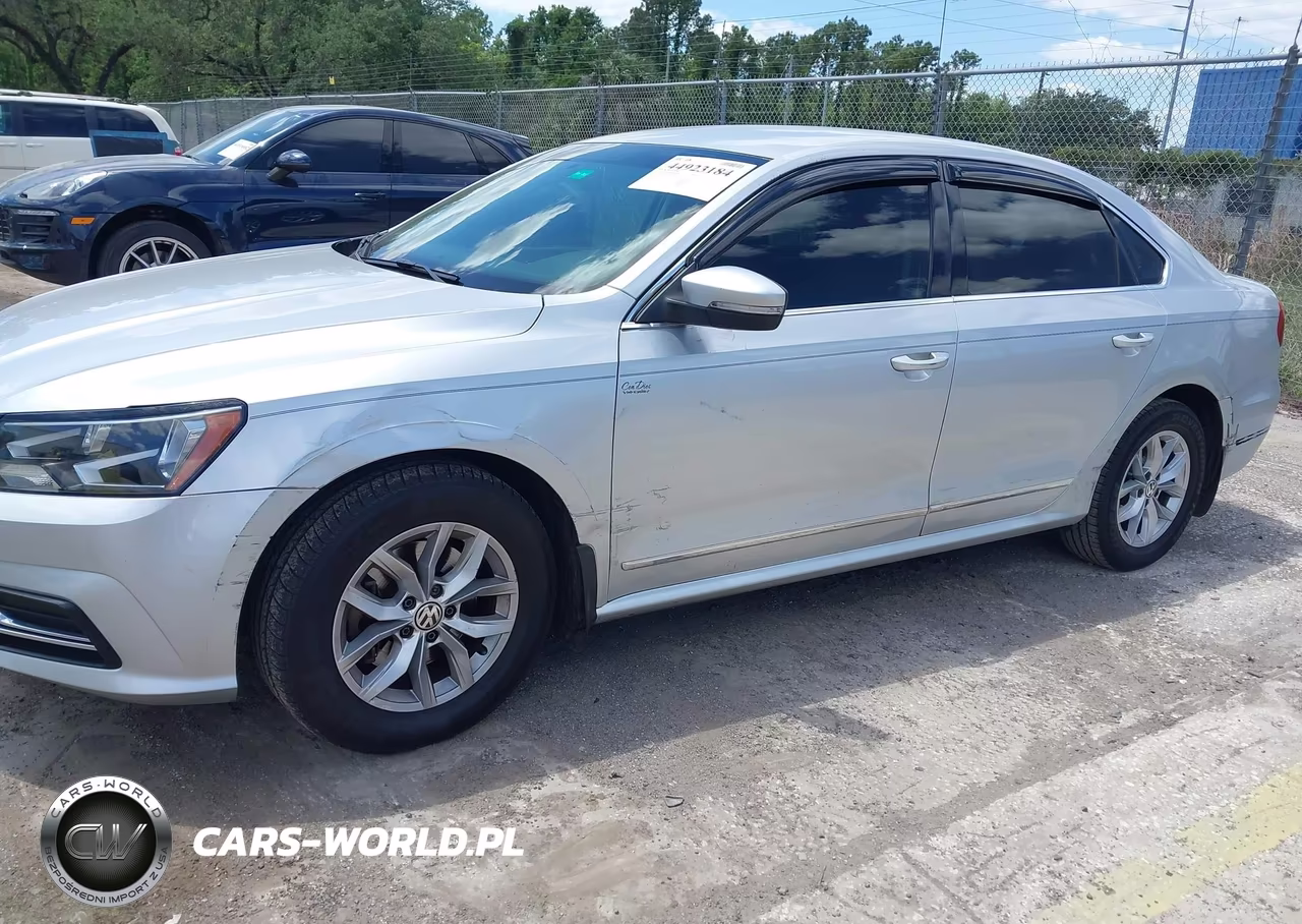 2016 Volkswagen Passat 1.8T S VIN:1VWAS7A39GC026862 - 6