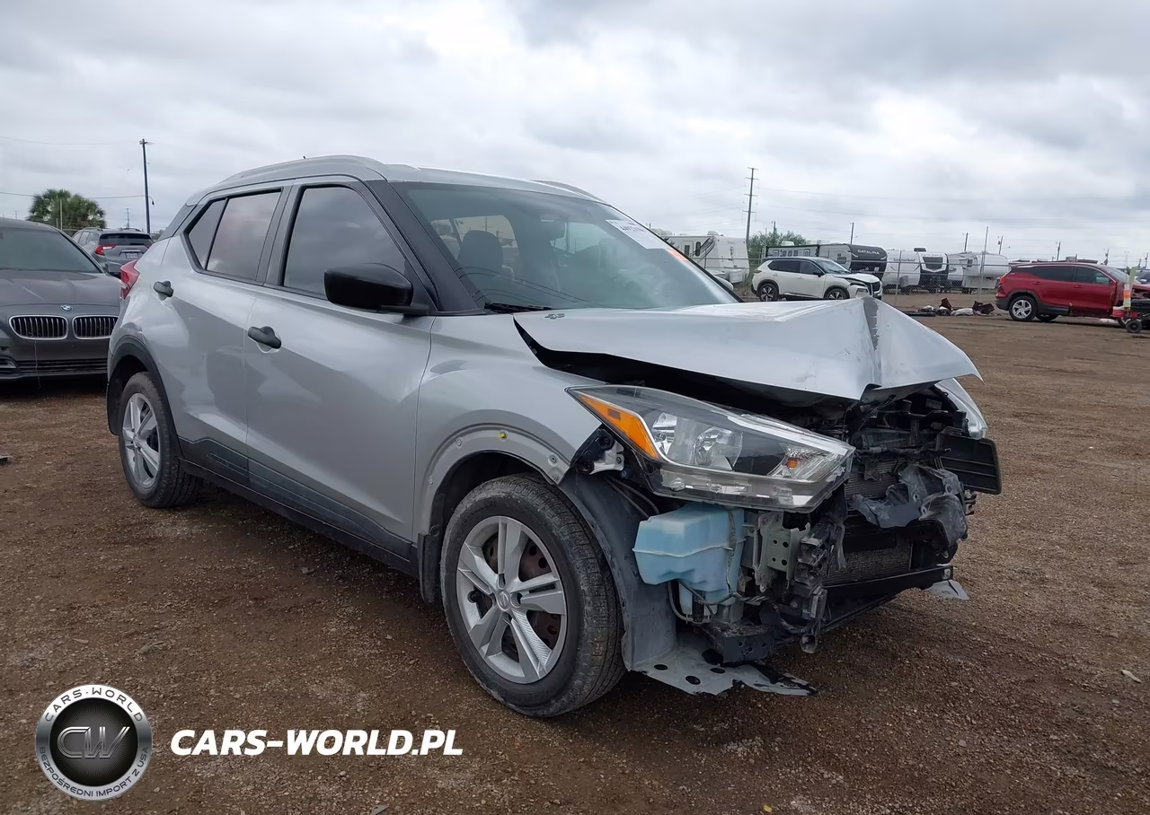 2019 Nissan Kicks S