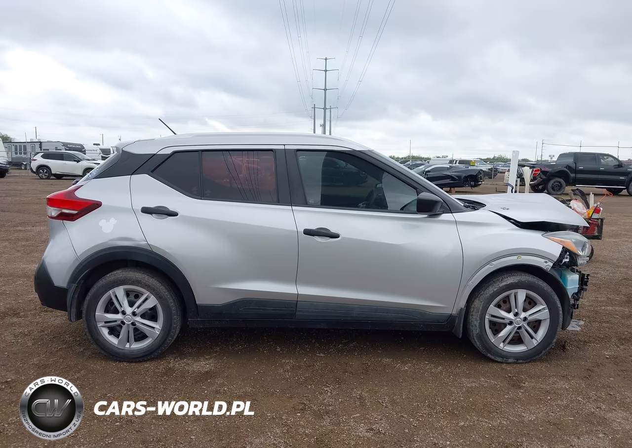 2019 Nissan Kicks S VIN:3N1CP5CU5KL559783 - 14