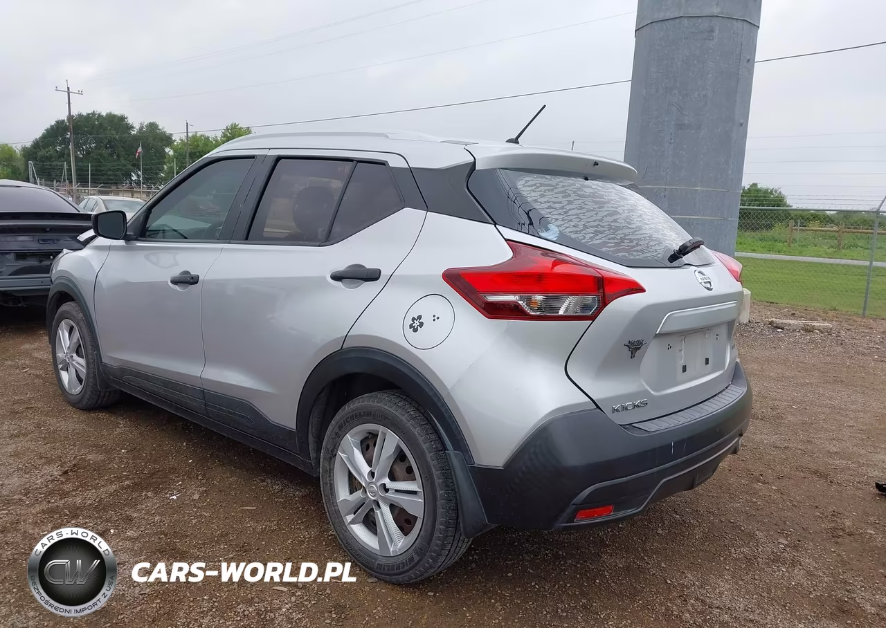 2019 Nissan Kicks S VIN:3N1CP5CU5KL559783 - 3