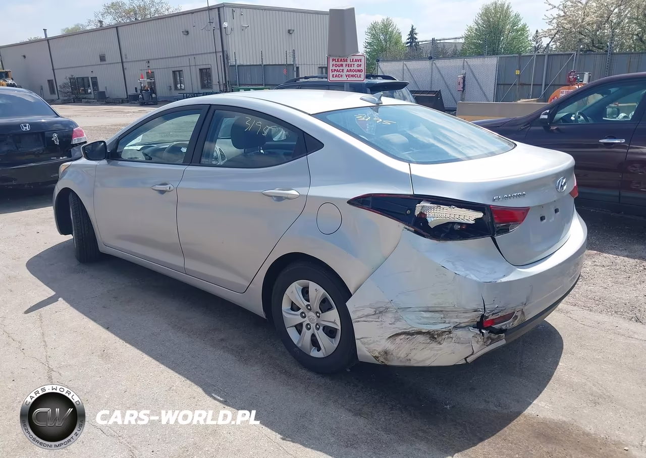 2016 Hyundai Elantra Se VIN:5NPDH4AEXGH740700 - 3