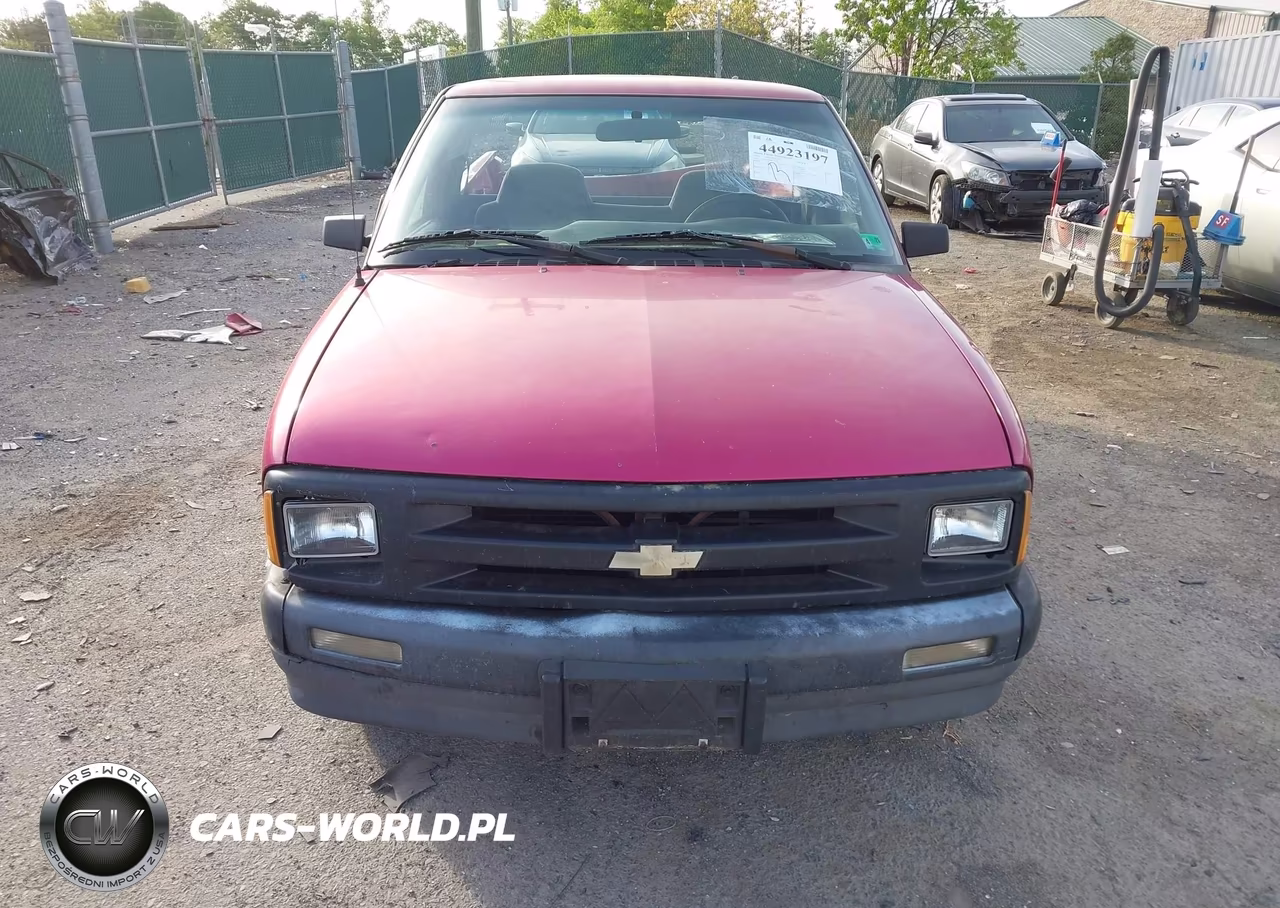 1994 Chevrolet S Truck S10 VIN:1GCCS1445R8137640 - 13
