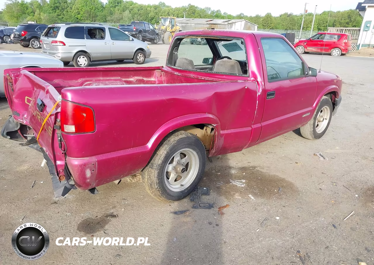 1994 Chevrolet S Truck S10 VIN:1GCCS1445R8137640 - 4