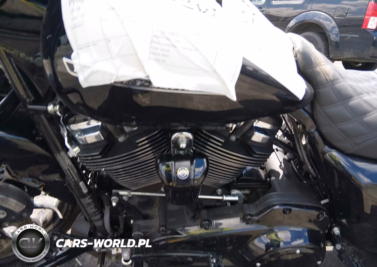 2018 Harley-Davidson Flhxs Street Glide Special VIN:1HD1KRC15JB685771 - 9