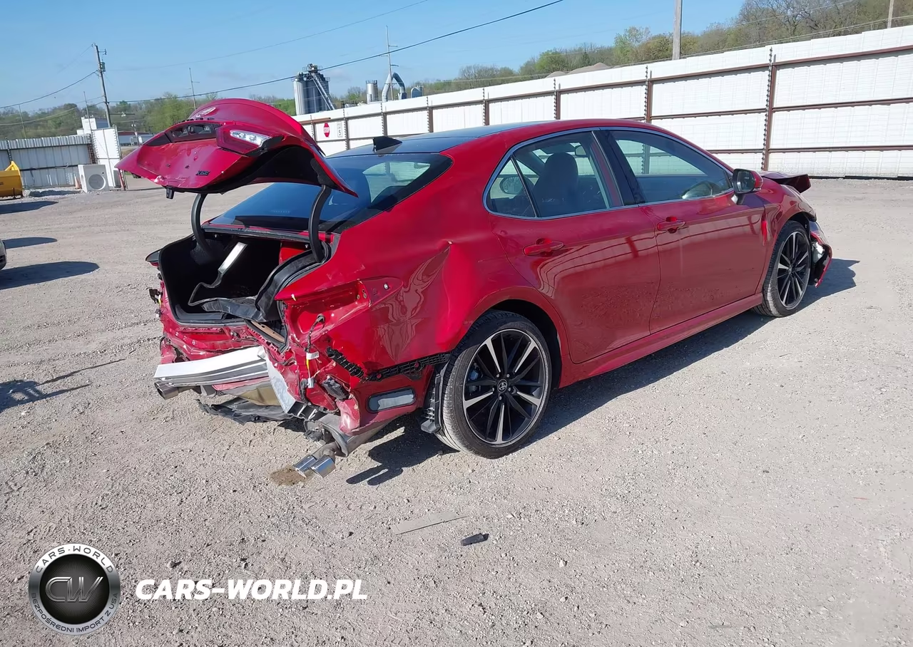 2020 Toyota Camry Xse VIN:4T1K61AK6LU305914 - 4