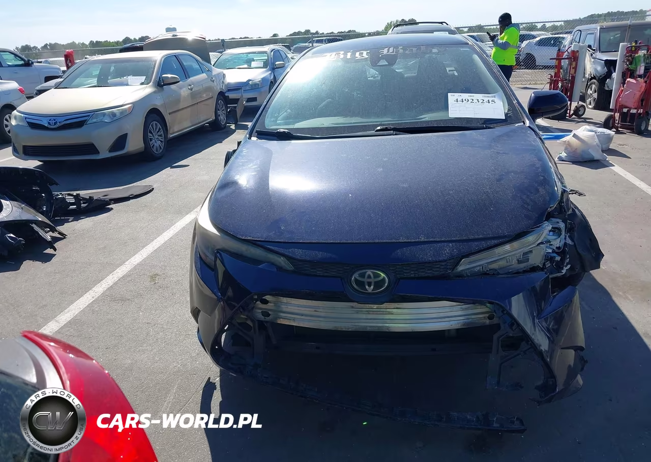 2020 Toyota Corolla Le VIN:5YFEPRAE8LP067892 - 13