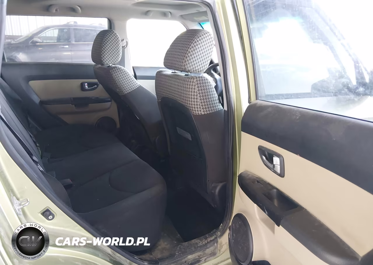 2012 Kia Soul ! VIN:KNDJT2A63C7434046 - 8