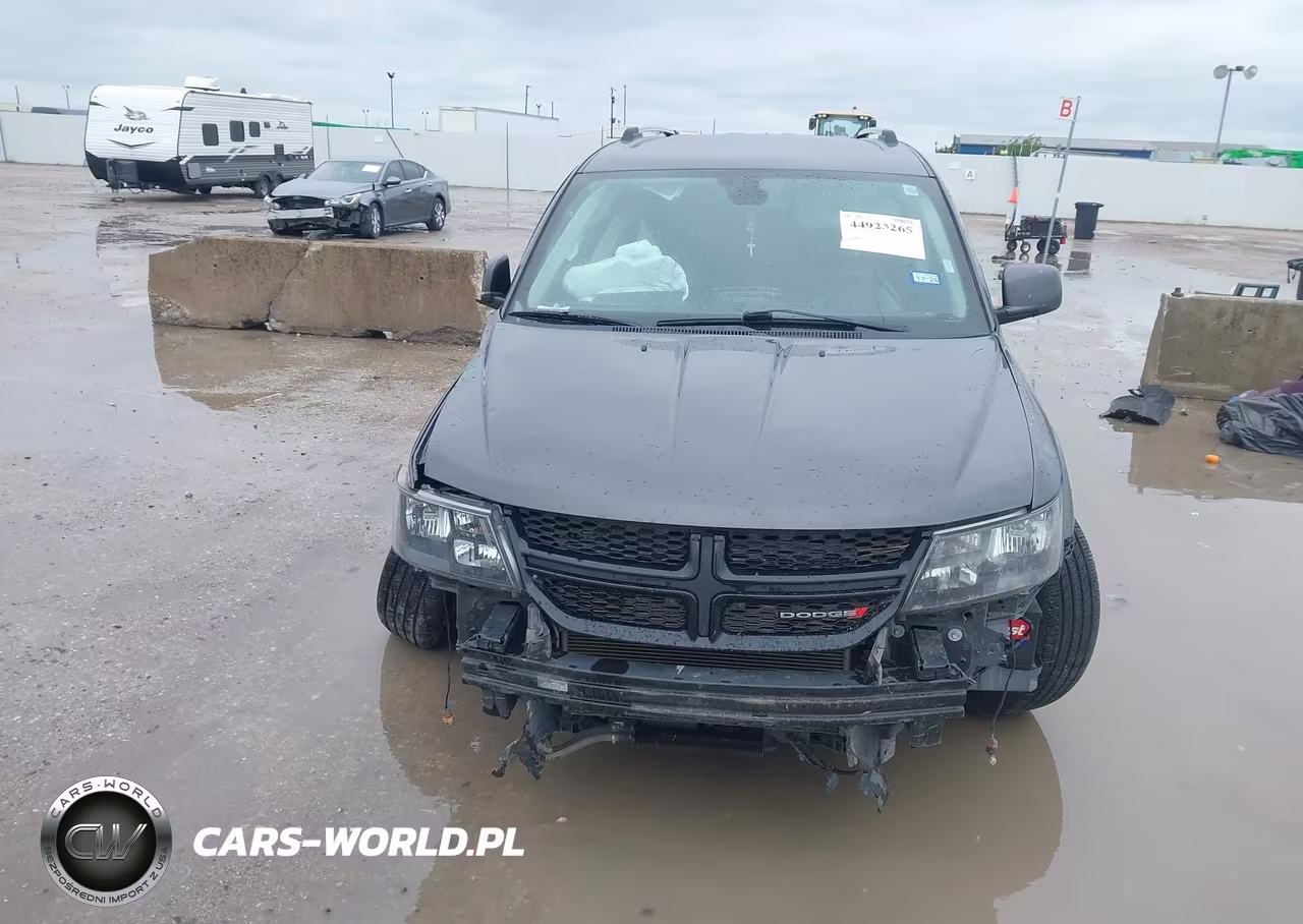 2019 Dodge Journey Crossroad VIN:3C4PDCGG9KT859598 - 11