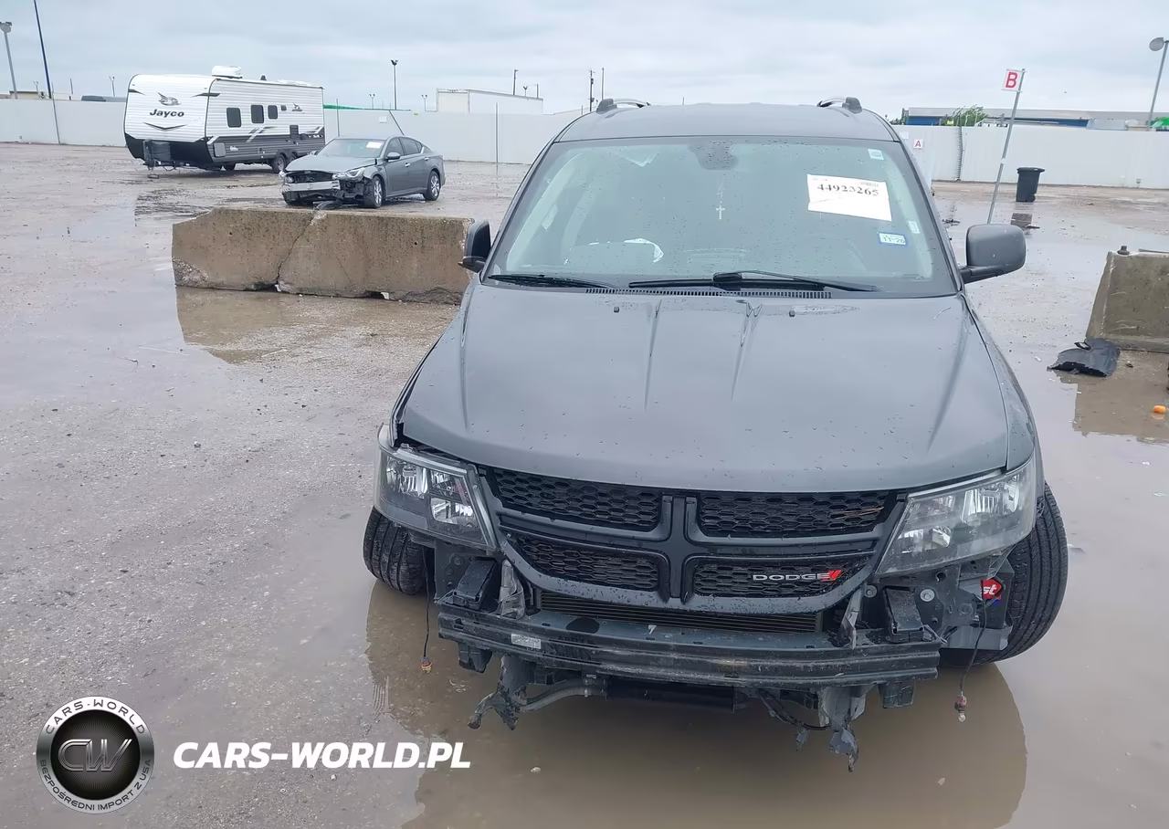 2019 Dodge Journey Crossroad VIN:3C4PDCGG9KT859598 - 6