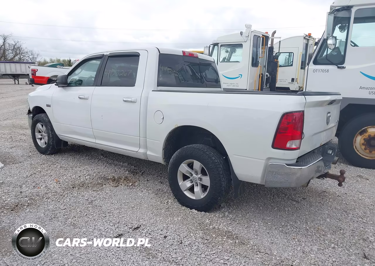 2015 Ram 1500 Big Horn VIN:3C6RR7LT4FG549787 - 3