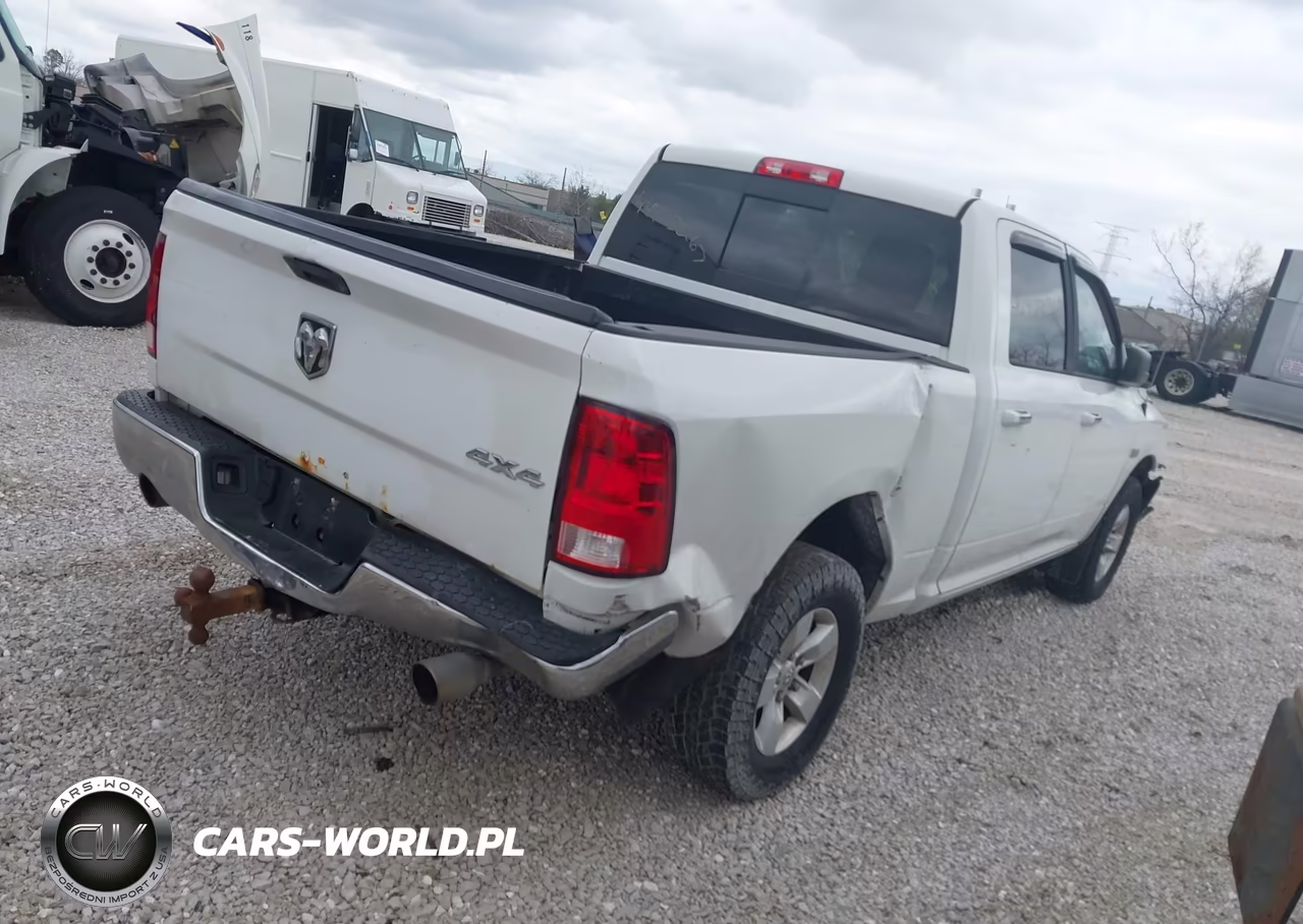 2015 Ram 1500 Big Horn VIN:3C6RR7LT4FG549787 - 4
