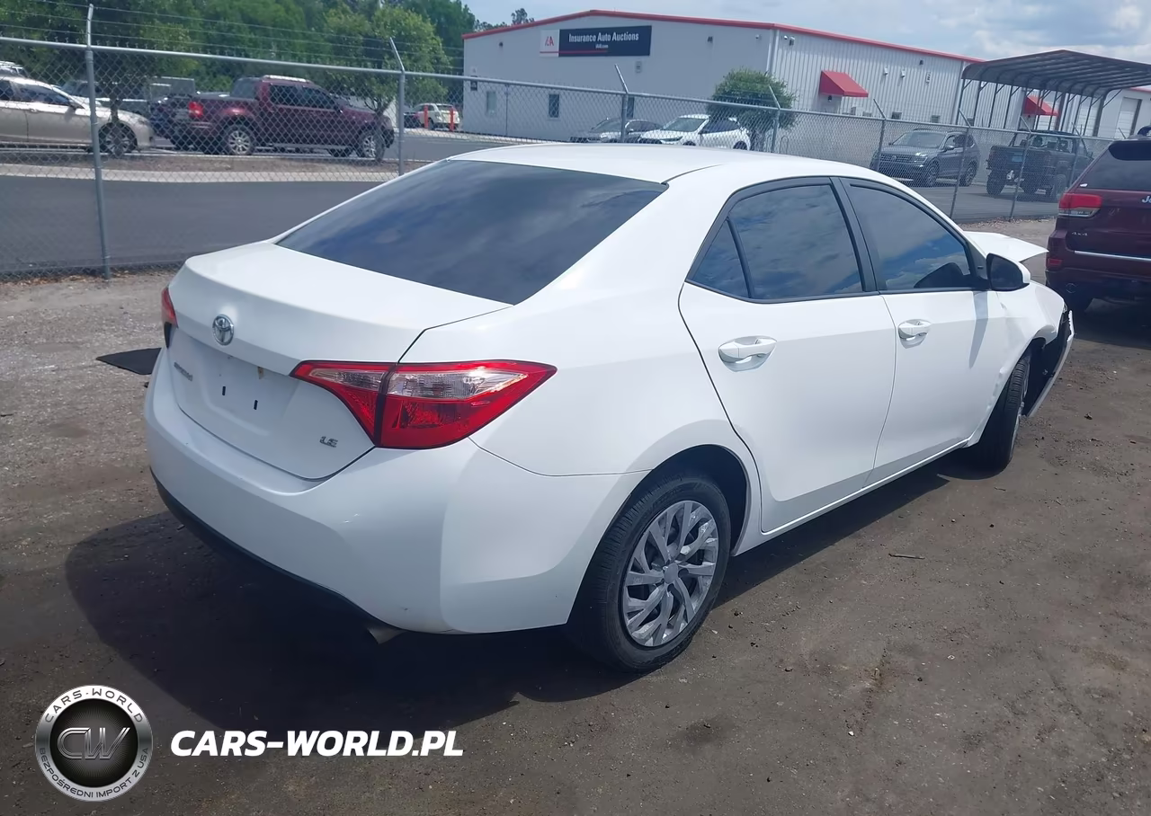 2019 Toyota Corolla Le VIN:2T1BURHE6KC165559 - 4