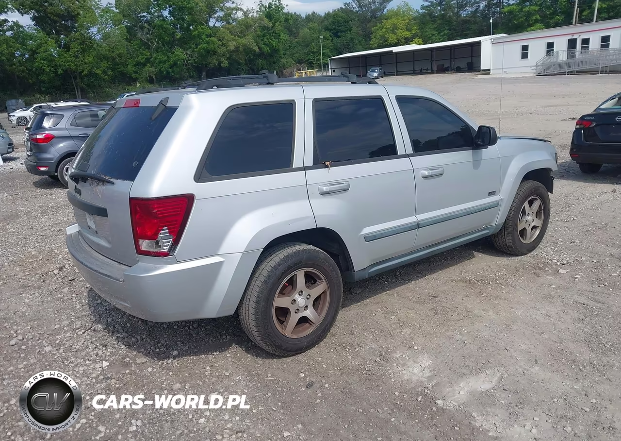 2007 Jeep Grand Cherokee Laredo VIN:1J8GR48K97C673940 - 4