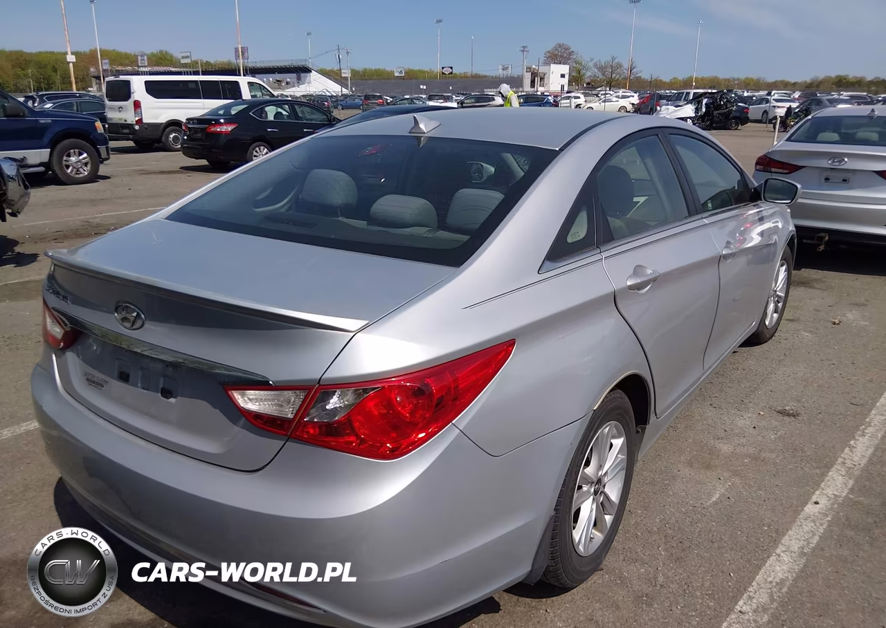 2013 Hyundai Sonata Gls VIN:5NPEB4AC5DH611666 - 4