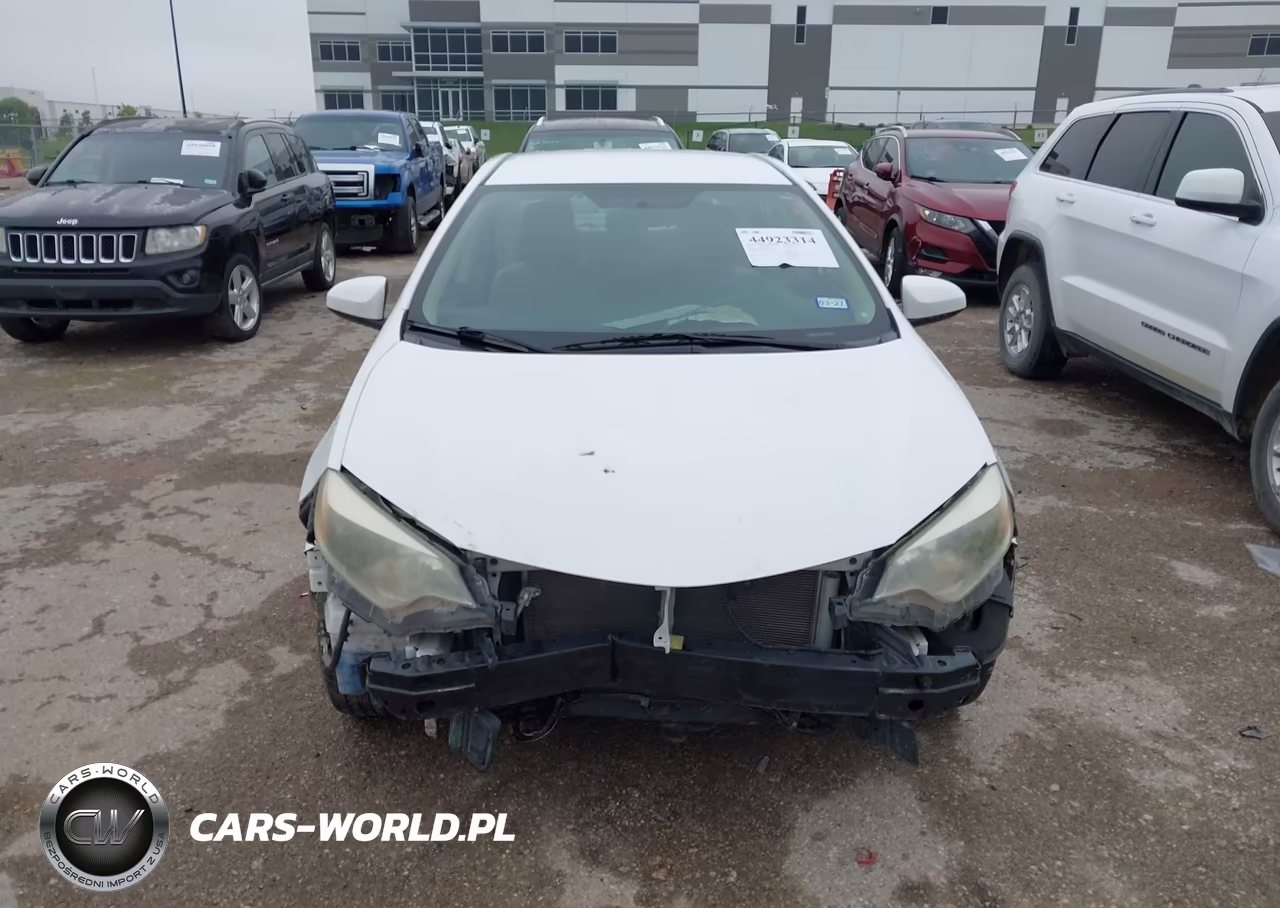 2016 Toyota Corolla Le VIN:5YFBURHE4GP377738 - 12
