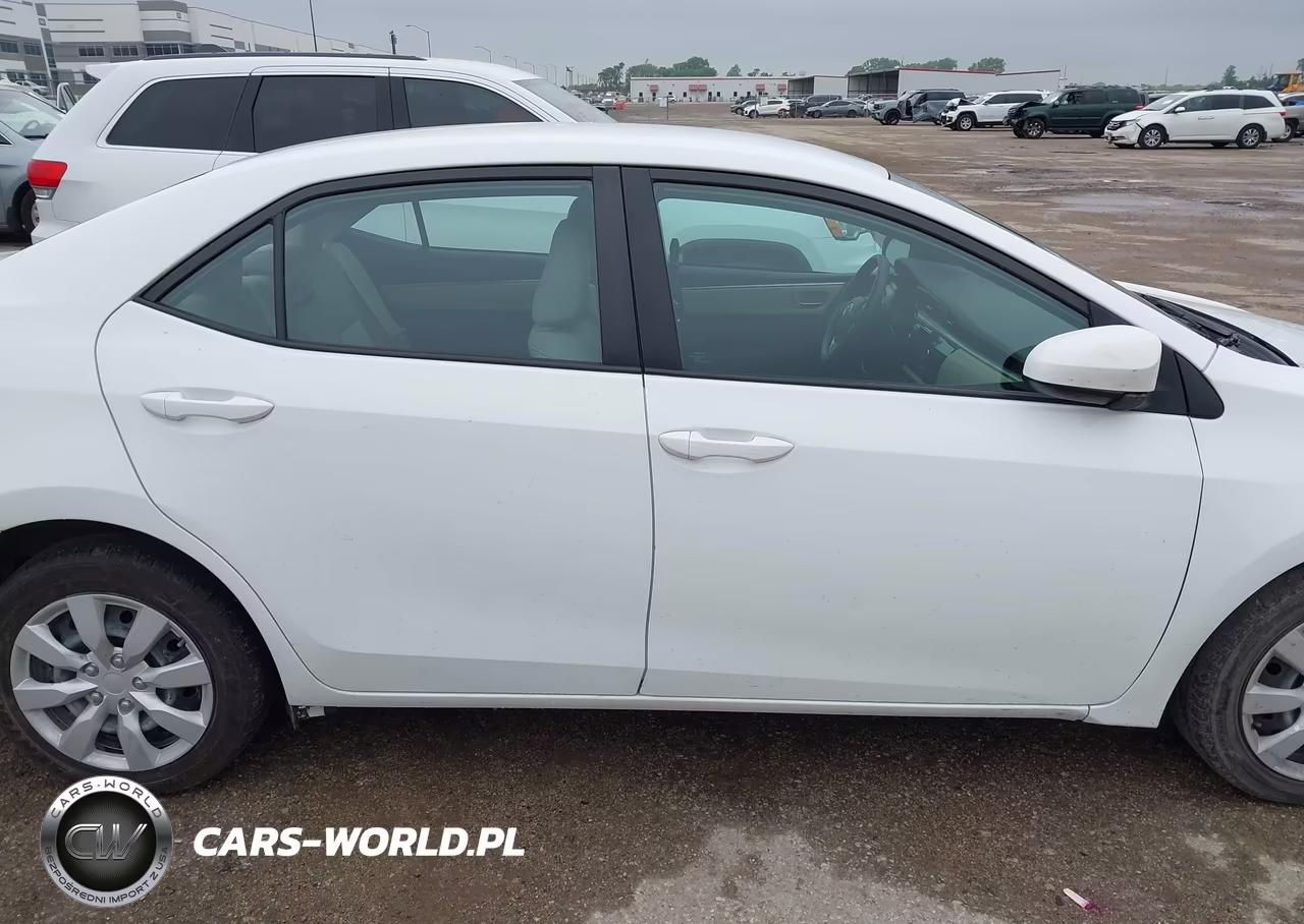 2016 Toyota Corolla Le VIN:5YFBURHE4GP377738 - 13