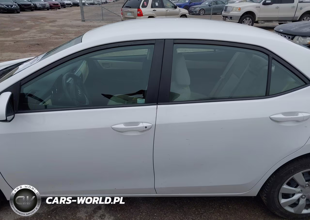 2016 Toyota Corolla Le VIN:5YFBURHE4GP377738 - 14
